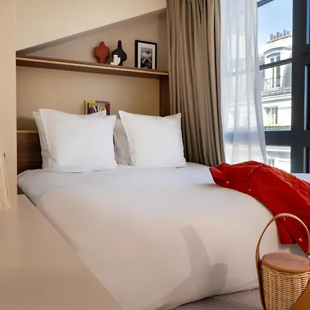 Yuna Montmartre - 4*