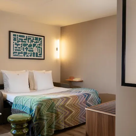 Yuna Montmartre - Apart Otel Paris