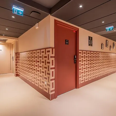 Yuna Montmartre - Aparthotel 4*