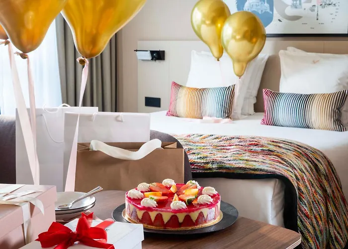 Aparthotel Yuna Montmartre - 4*