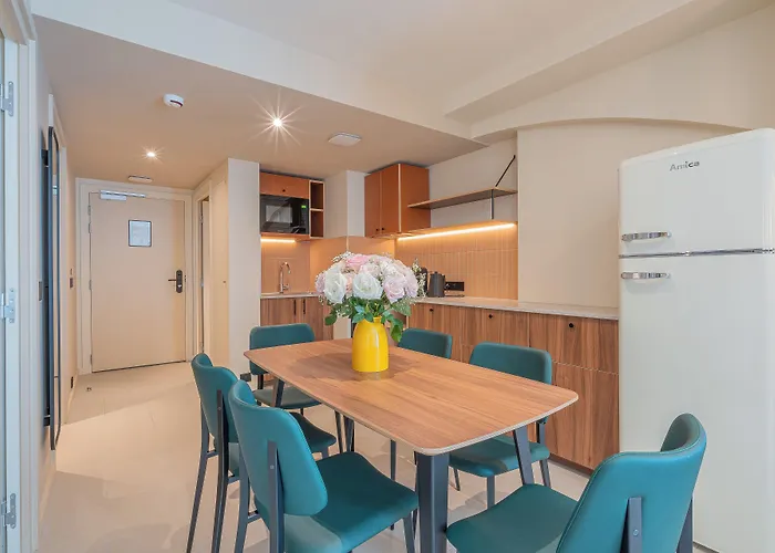 Yuna Montmartre - Parigi