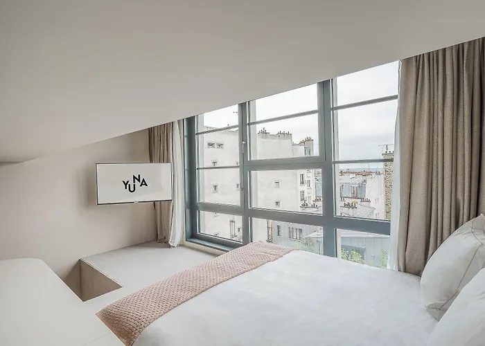 Yuna Montmartre - 4*