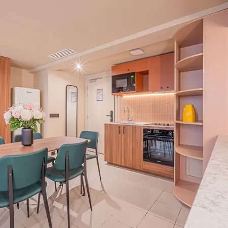 Apartmanhotel Yuna Montmartre - 4*